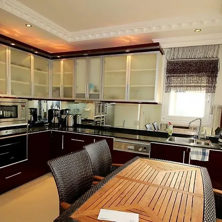 Blue Park Apartment